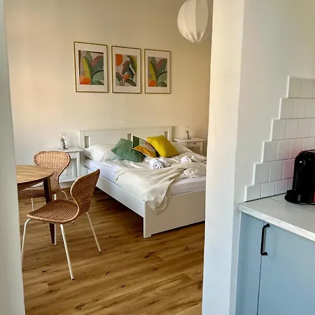 Apartment Retreat